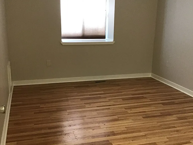64 Hawthorne Ct NE #1 — Photo 4