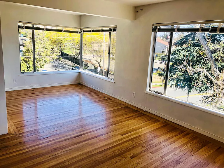 2450 Warring St #35 — Photo 2