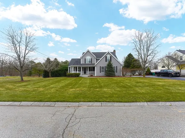 21 Lowe Meadow Ln, North Attleboro, MA 02760