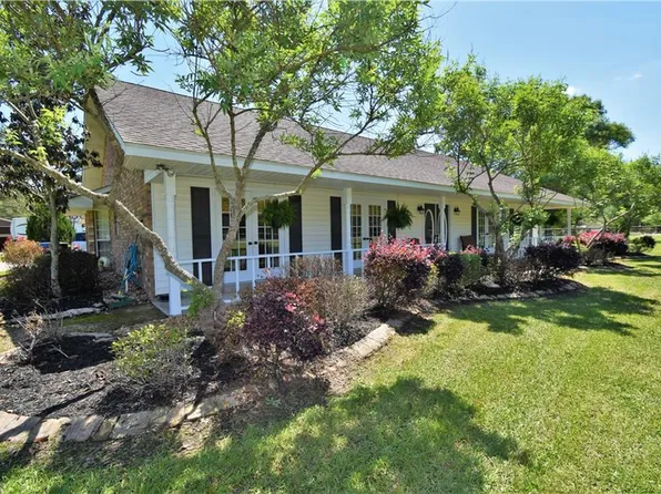 1749 Watson Rd, Pineville, LA 71360