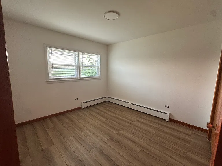 7539 S Roberts Rd #1W — Photo 4