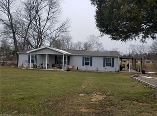 237 Rector Rd, Parkersburg, WV 26105