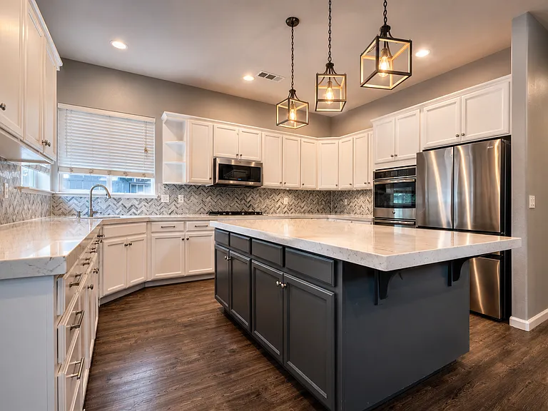 621 Pecan Dr — Photo 5