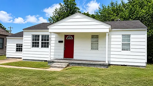 1111 Jet Dr Photo 1