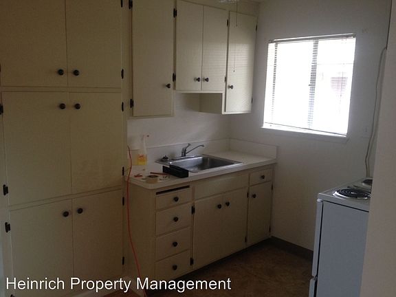 3rd image of 5820 Newman Ct APT 3
