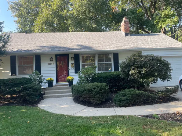 4217 Oxford Rd, Prairie Village, KS 66208