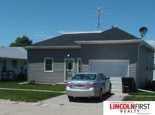 765 E St, Utica, NE 68456