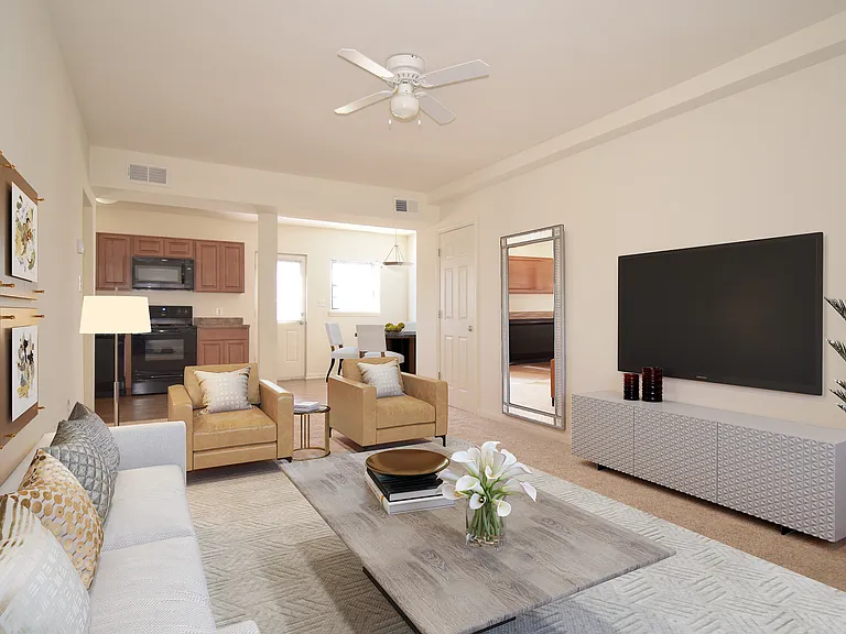 Stansbury Manor Apartments & Townhomes — Photo 9