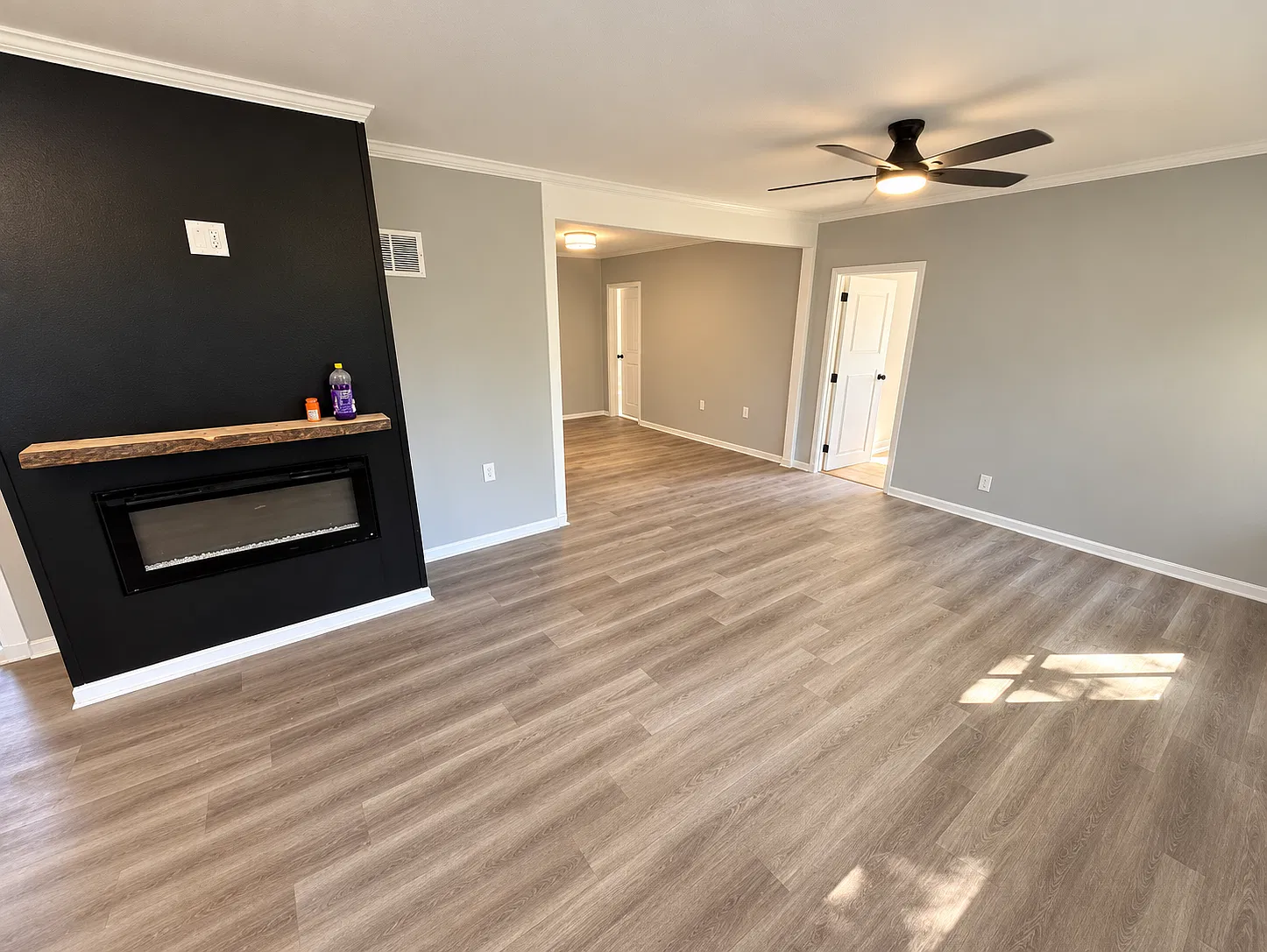 3 bed, 1531 sqft, $1,960 — Photo 2