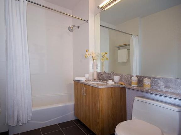 4th image of 188 Ludlow St APT 14g