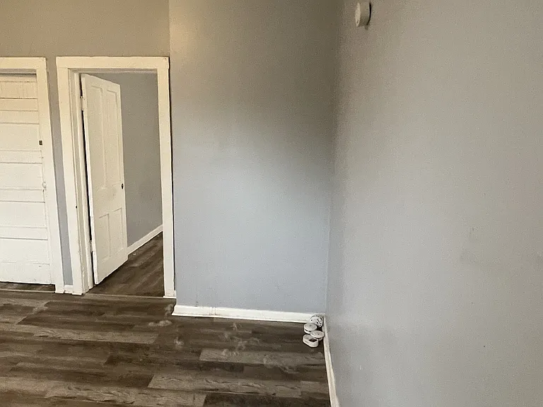 139 N Water Ave #2 — Photo 16