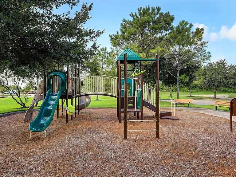 1125 Shady Knoll Ln — Photo 42