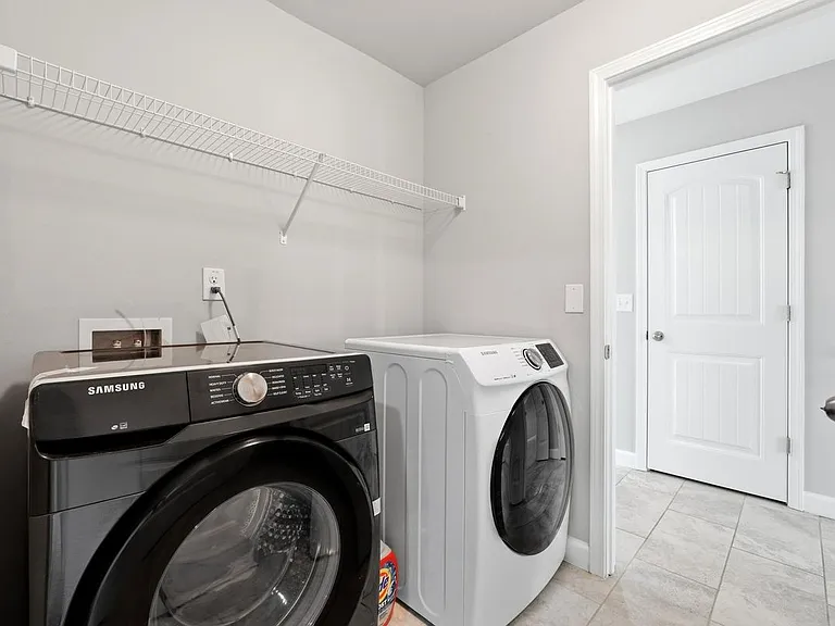 304 Cochin Dr — Photo 17