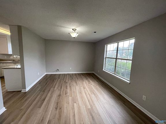 3rd image of 211 Knox Creek Trl NW