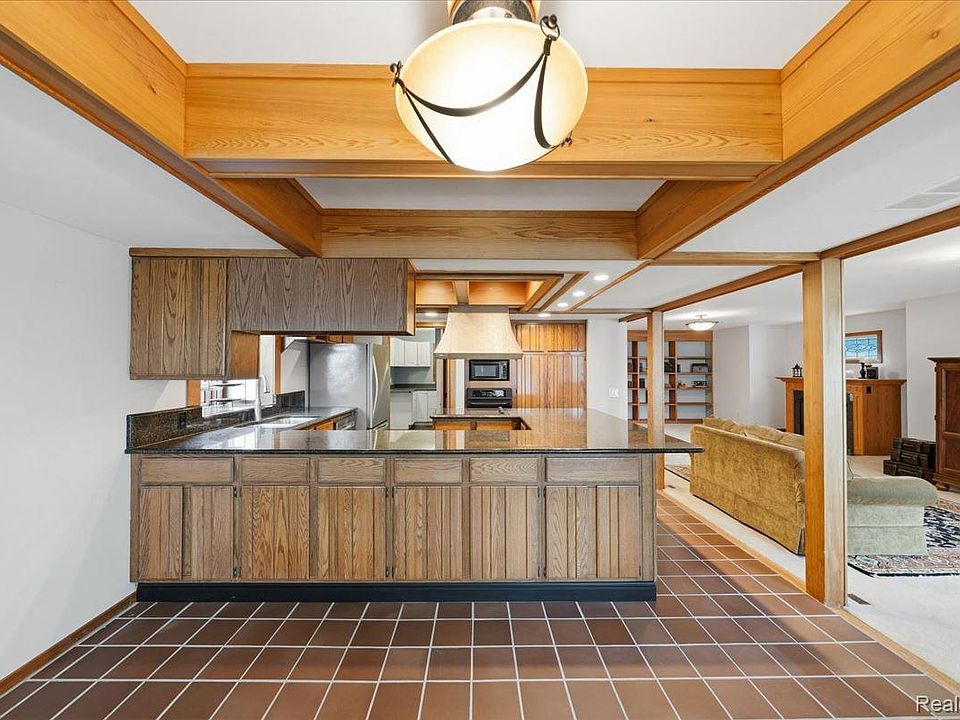 7115 Locklin, photo 11