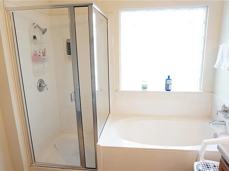 1911 Big Bend Dr — Photo 16