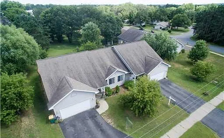 1309 Kernan Ct — Photo 3