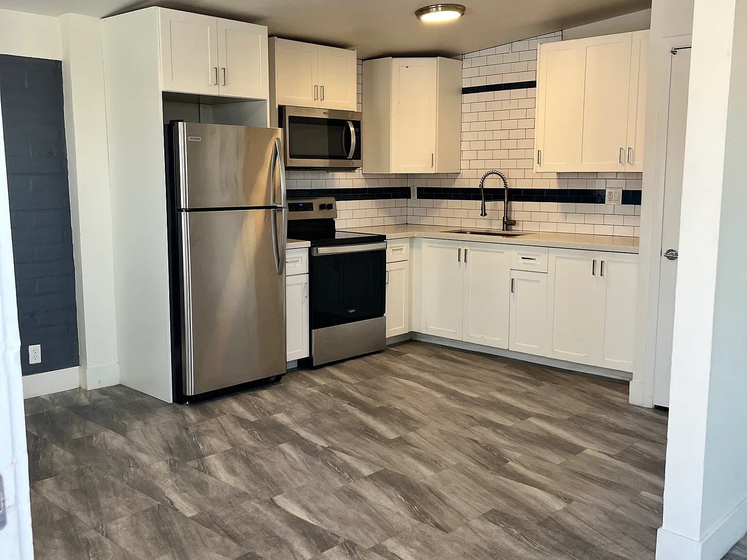 3 bed, 1200 sqft, $1,495 — Photo 3
