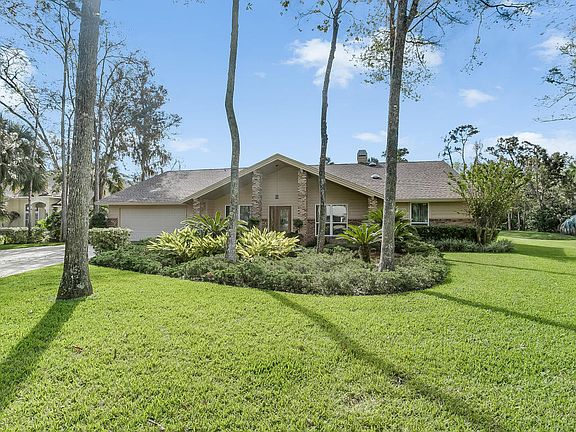 3rd image of 4308 Blue Heron Dr