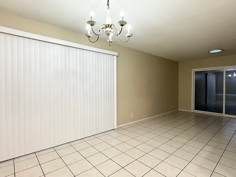17040 Ridge Park Dr — Photo 8