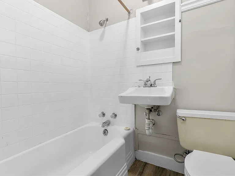 Kisor Flats — Photo 17