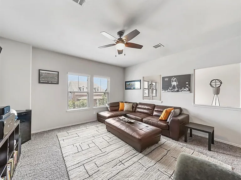 17023 Canosa Dr — Photo 24