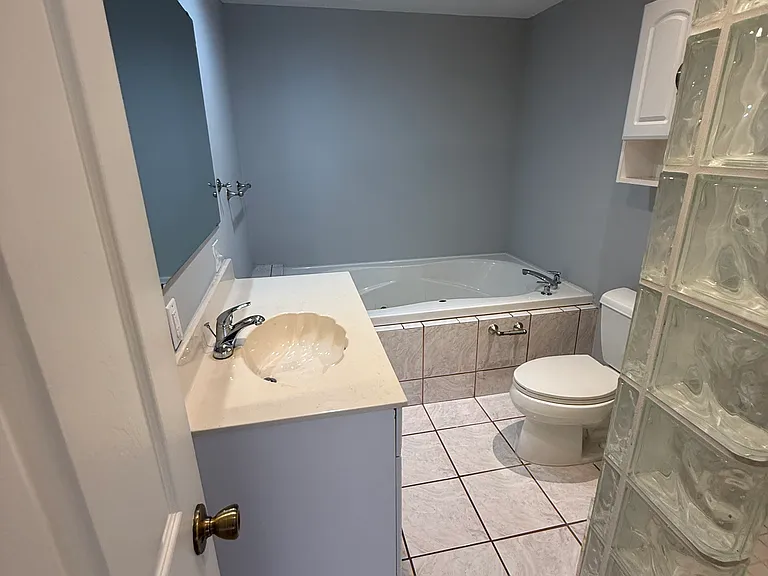 2604 Regatta Dr — Photo 20