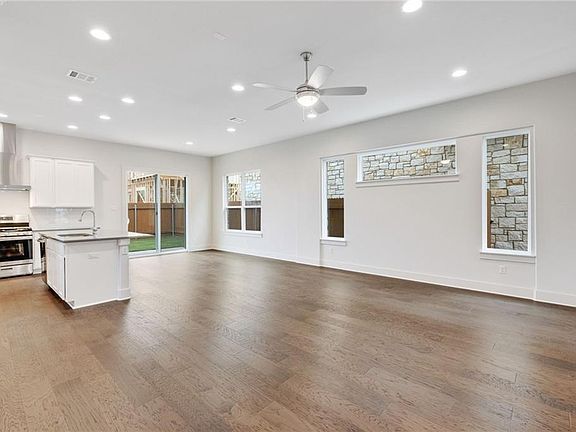 5th image of 1236 Summerbrooke Cir