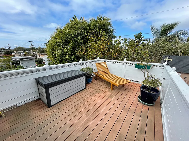 606 Spruce St — Photo 5
