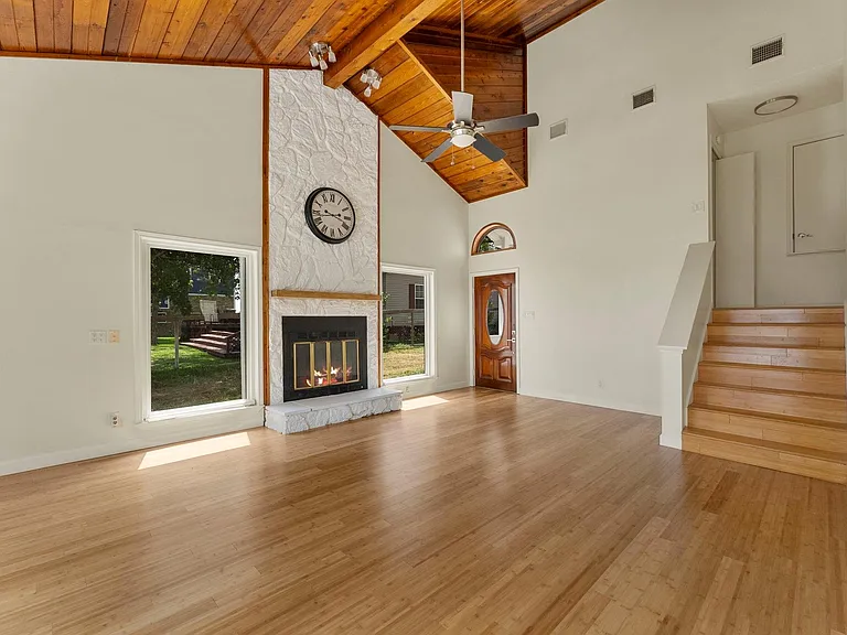 3920 Brookhaven Dr — Photo 4
