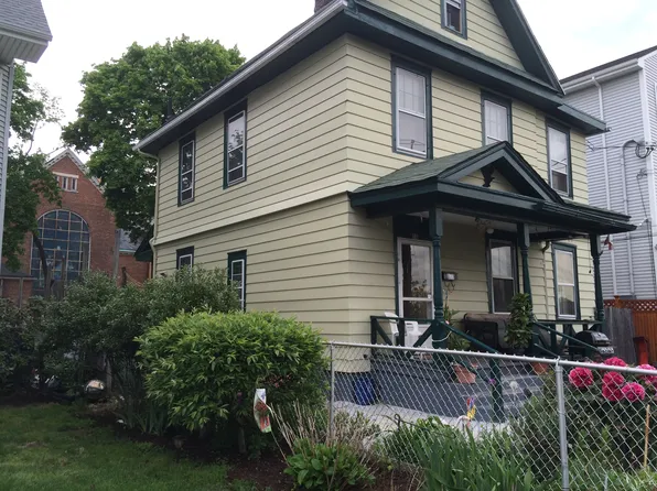 10 Putnam Ave, Norwalk, CT 06854