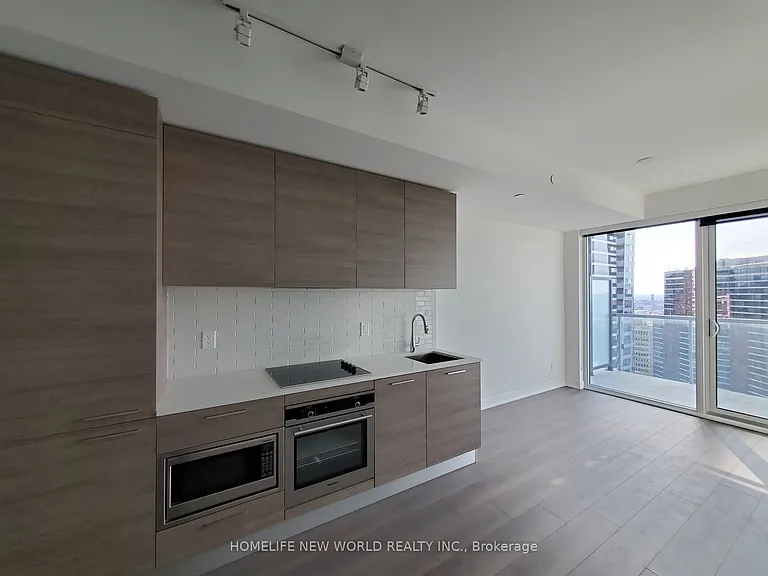 3 Gloucester St #3213 — Photo 3