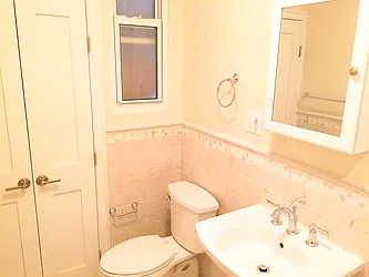 Rented by Rapid Realty Cobble Hill
