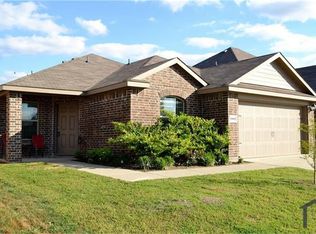 2002 Diamondback Dr, Forney, TX 75126