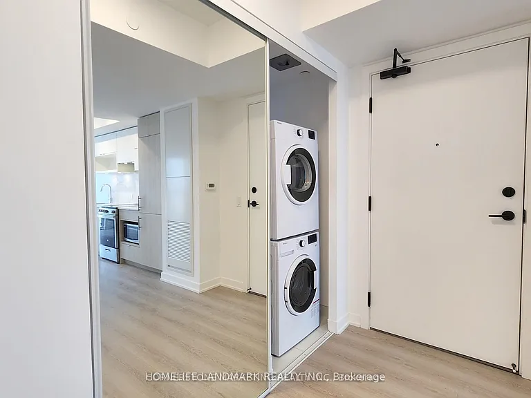 100 Queen St E #2617 — Photo 17