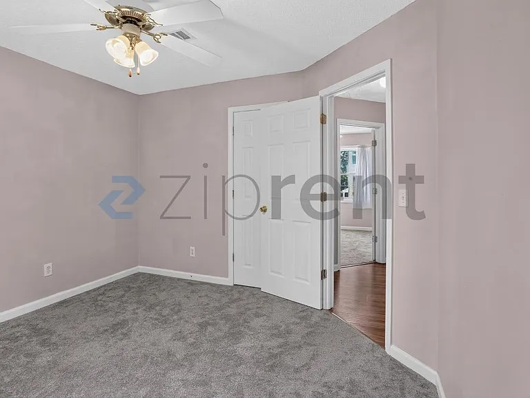 19 Savannah Pl — Photo 35