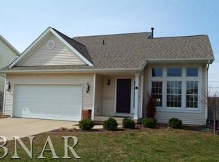 26 Long Cove Ct, Bloomington, IL