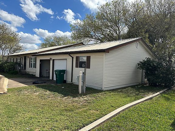 3rd image of 1402 S Cage Blvd Unit 75