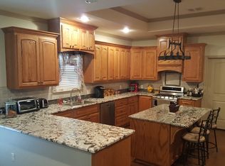 91 Milgray Ln, Calera, AL 35040