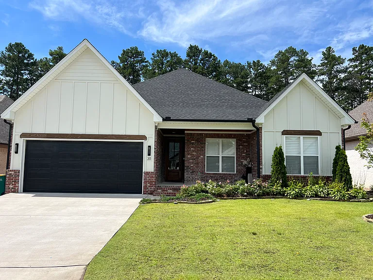 311 Rosemary Way — Photo 1