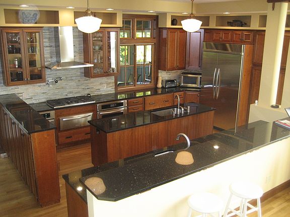 Fully Remodeled Kitchen