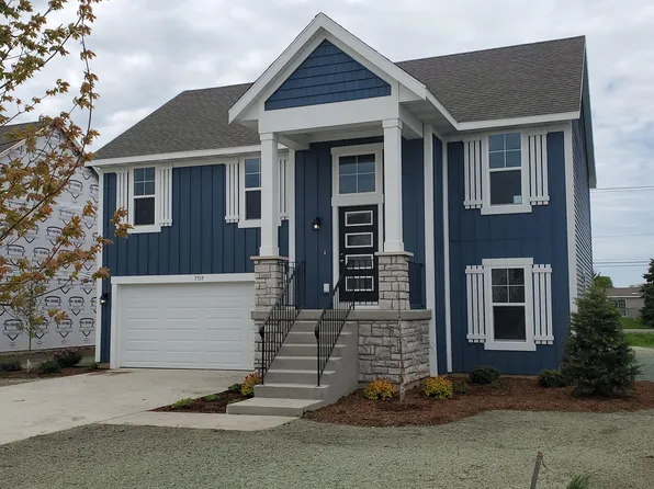 7515 Legend Ct SE, Caledonia, MI 49316