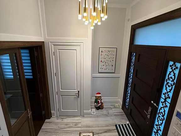 2nd image of 30 Abitibi Ave