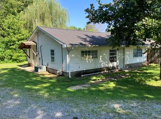 109 Barnett St, Hazel, KY 42049