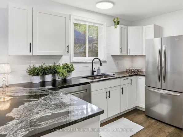 46 Ridge St, Asphodel Norwood, ON K0L 2V0
