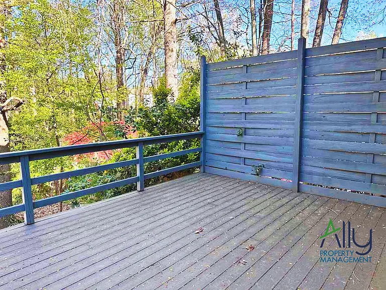 1515 Westfield Ct #1 — Photo 13