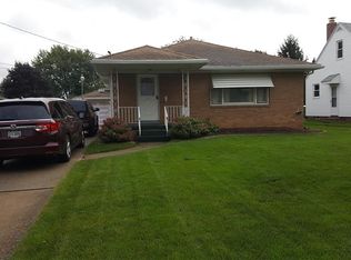 218 Hannum Ave, Rossford, OH 43460