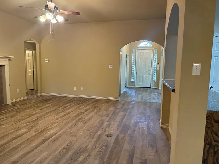 817 Graystone Dr — Photo 19