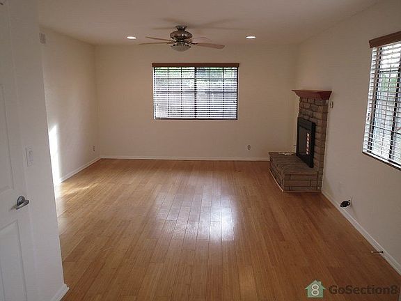Fireplace/sitting