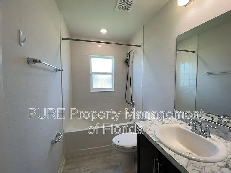 8925 SE 43rd Ave — Photo 21